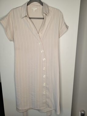 Est. 1946 Beige Pinstripe Shirt Dress Women’s Medium Belted Button Front Career